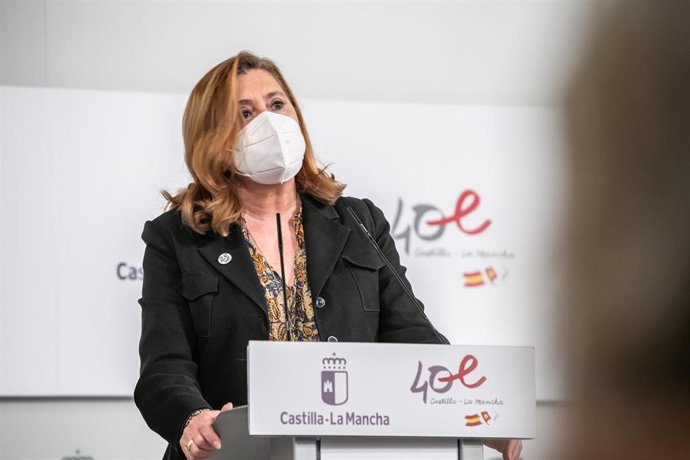 La consejera de Educación, Cultura y Deportes, Rosa Ana Rodríguez, informa de los acuerdos del Consejo de Gobierno relacionados con su departamento