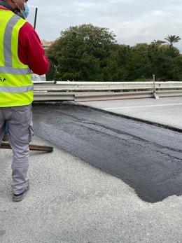Mejoran la estabilidad y seguridad del puente de Ronda Sur en Murcia con 44 metros de pavimentación