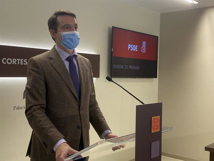 El diputado del PSOE Aragón Óscar Galeano.