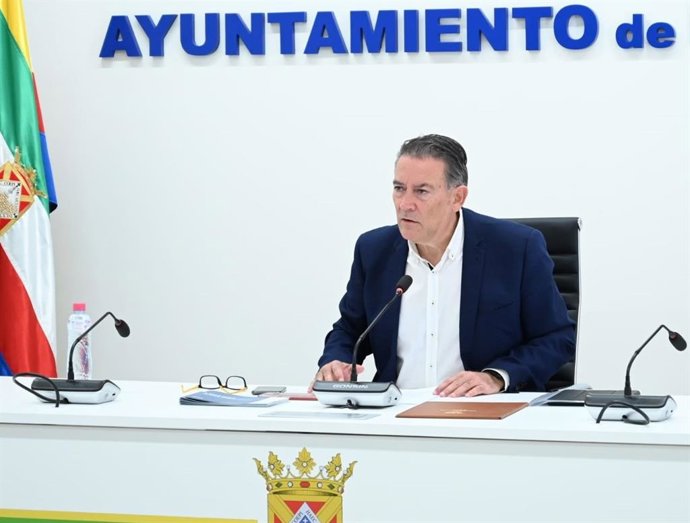 El alcalde de Linares, Raúl Caro-Accino.