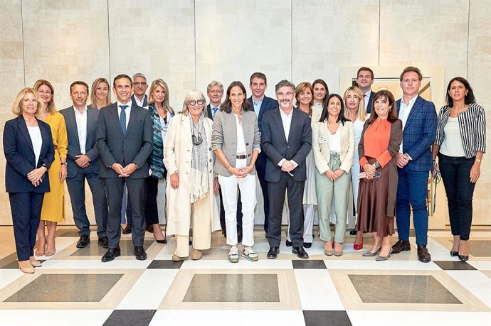 Archivo - La AED renueva su consejo de Catalunya con 32 directivos y Rita Almela como presidenta