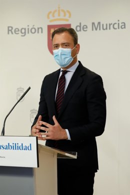 Archivo - El consejero de Presidencia, Turismo y Deportes, Marcos Ortuño, asumirá las competencias de Cultura