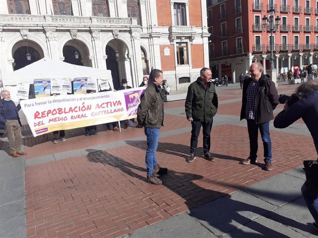 Valdoví en el acto de Partido Castellanista en Valladolid.