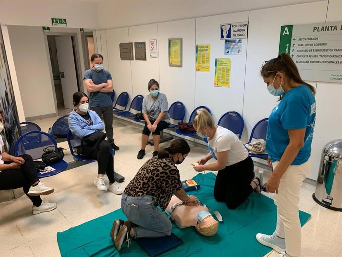 Más de 2.500 alumnos participan en actividades de formación en el Hospital Clínico de Málaga en 2021