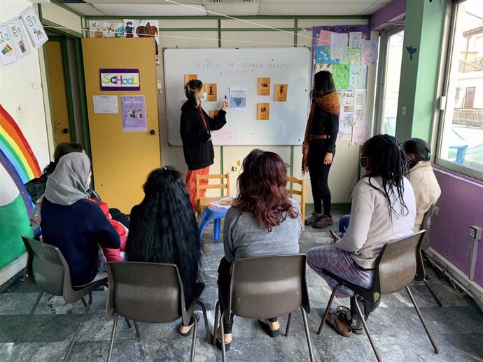 El proyecto de voluntariado Construyendo Puentes, impulsado por alumnos de diferentes universidades españolas en colaboración con la ONG AIRE, ganador en la novena edición de los Premios al Voluntariado Universitario de Fundación Mutua Madrileña