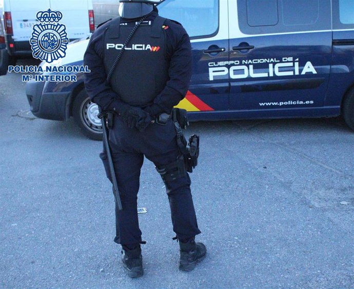 Un agente de Policía Nacional.