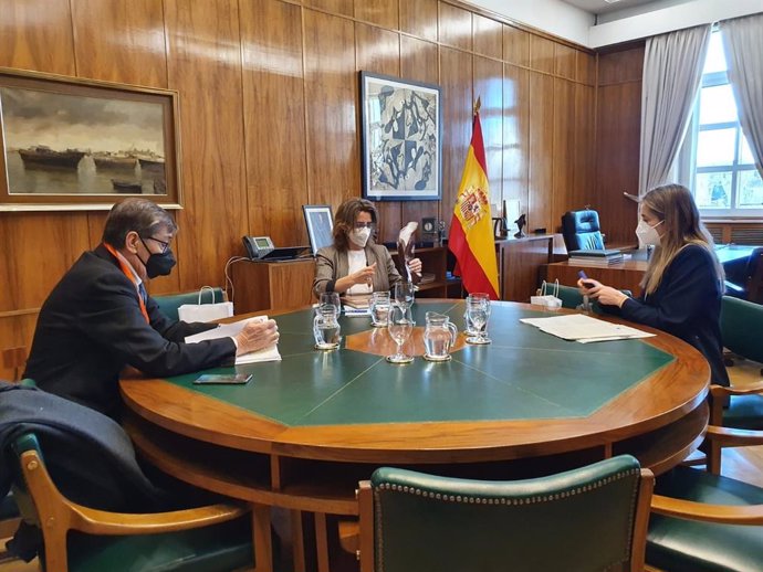 El vicepresidente y consejero de Industria, Competitividad y Desarrollo Empresarial del Gobierno de Aragón, Arturo Aliaga, se reúne con la vicepresidenta tercera del Gobierno y ministra para la Transición Ecológica y el Reto Demográfico, Teresa Ribera.