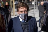 Almeida pide a Bruselas que exija más mecanismos de control a España para evitar el reparto partidista de los fondos