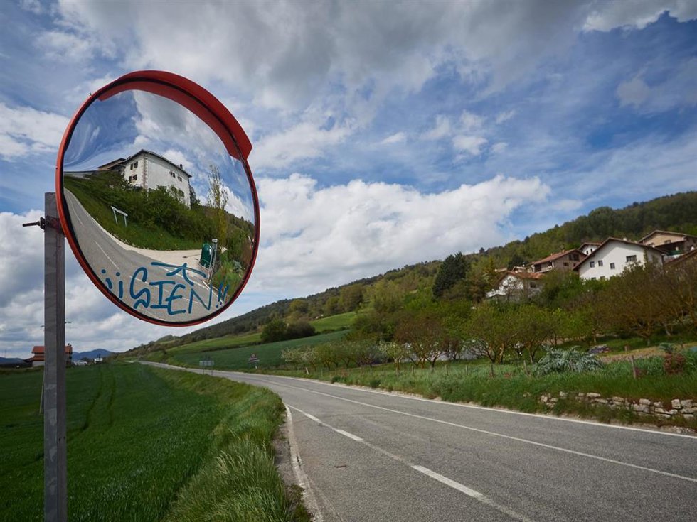Archivo - Carretera vacía .