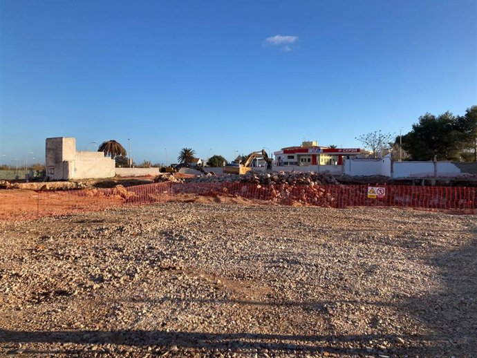 Solar donde se construye la nueva residencia para personas mayores dependientes en Mahón, Menorca.