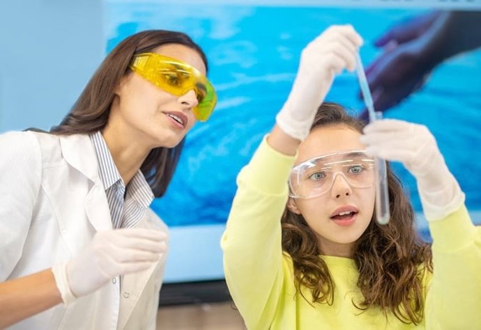 La Diputación de Barcelona conmemora el Día Internacional de las Mujeres y las Niñas en la Ciencia, que se celebra el 11 de febrero.