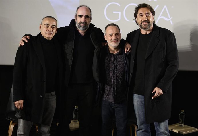 (I-D) Los actores Eduard Fernández, Luis Tosar, Javier Gutiérrez y Javier Bardem, nominados al Goya 2022 al mejor actor protagonista, intervienen en un coloquio, en La Academia de Cine, a 27 de enero de 2022, en Madrid (España). , Eduard Fernández está