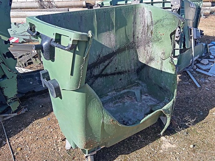 Contenedores quemados en Antequera