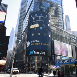 Concept Medical Lights Up NASDAQ, NY Times Square to celebrate - SIRONA Randomized Trial Achieves fifty percent enrollment