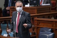 Torres asegura que la eliminación de las restricciones para menores británicos con una dosis será "inmediato"