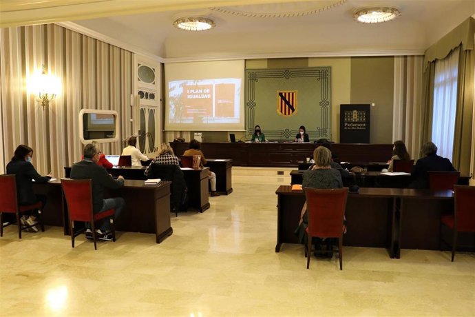 Reunión para la elaboración del Plan de Igualdad del Parlament.