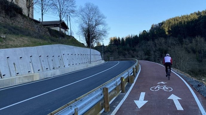 BI-3651 errepidean egindako bidegorria