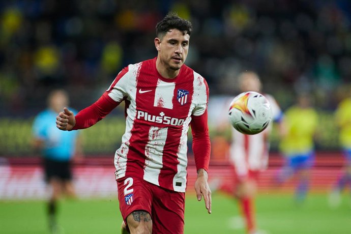 Archivo - Jose Maria Gimenez of Atletico de Madrid in action during the spanish league, La Liga Santander, football match played between Cadiz CF and Atletico de Madrid at Nuevo Mirandilla stadium on November 28, 2021, in Cadiz, Spain.