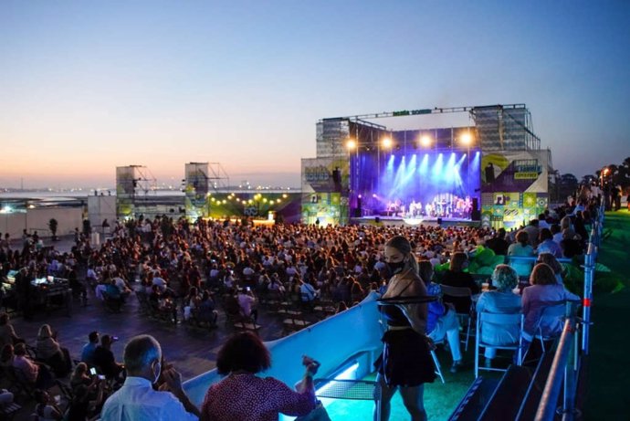 Cádiz.- Bahía Sur sorteará, por San Valentín, entradas para el concierto de Manuel Carrasco en 'Bahía Sound'