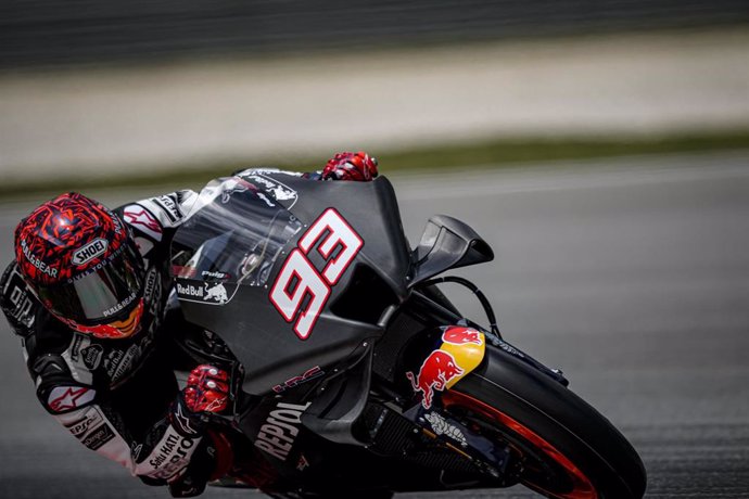 93 Marquez Marc (spa), Repsol Honda Team, Honda RC213V, action during the 2022 Sepang MotoGP Official Test prior the 2022 FIM MotoGP World Championship, from February 5 to 6, 2022 on the Sepang International Circuit, in Sepang, Malaysia
