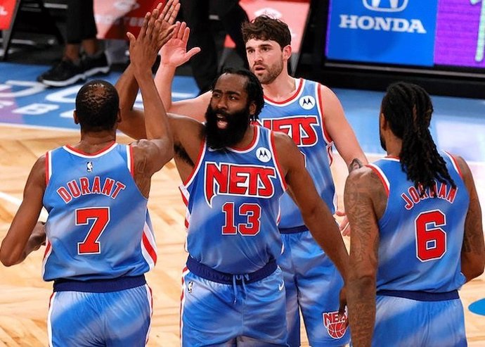 Archivo - James Harden debuta con 'triple-doble' en Brooklyn Nets