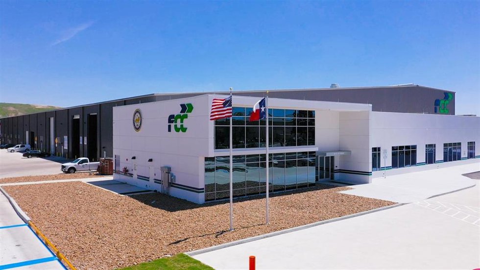Archivo - Planta de reciclaje de FCC en Estados Unidos