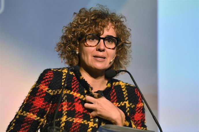 Archivo - La portavoz del Partido Popular en el Parlamento Europeo, Dolors Montserrat, interviene en el simposio 'El futuro de la atención oncológica', en el Hotel Riu Plaza de España, a 11 de noviembre de 2021, en Madrid, (España).