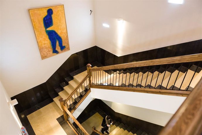 La DPZ concluye la reforma y ampliación de la escalera principal del centro asociado a la UNED en Calatayud.