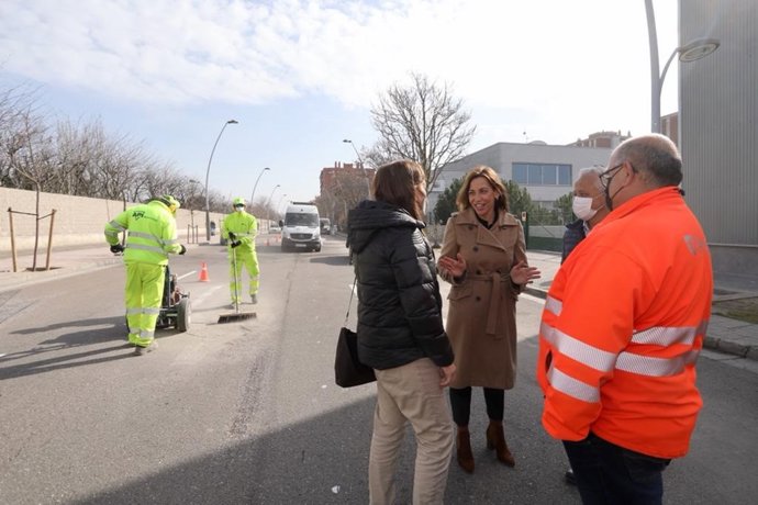La consejera municipal de Servicios Públicos y Movilidad, Natalia Chueca, en La Almozara