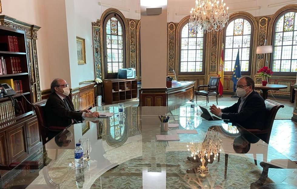 Reunión del presidente del Consejo de Transparencia, José Luis Rodríguez, y el Defensor del Pueblo, Ángel Gabilondo