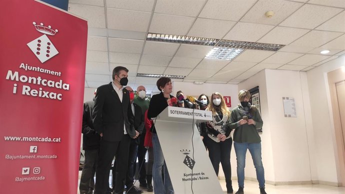 L'alcaldessa de Montcada i Reixac, Laura Campos, en la compareixena davant els mitjans