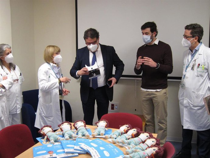 El Hospital Universitario de Badajoz utilizará realidad virtual para reducir la ansiedad en los tratamientos de radioterapia pediátrica.