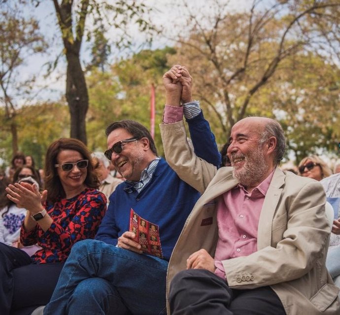 Pepe Montoro, a la derecha, en un acto de partido.