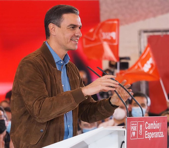 Sánchez durante su intervención en el cierre de campaña del PSOE en Valladolid.