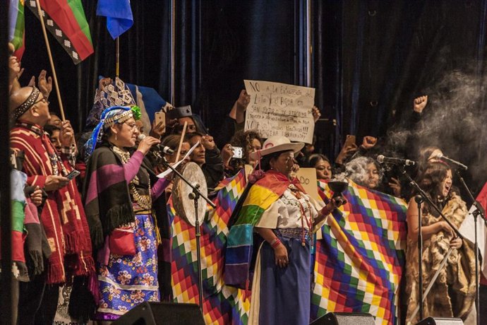 Archivo - Imagen de archivo de indígenas chilenos.