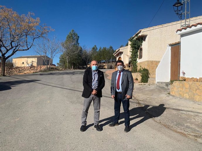 Francisco Reyes visita Hinojares.