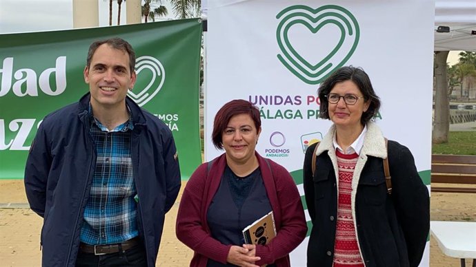 Encuentro de Unidas Podemos por Andalucía sobre la sanidad pública en el Parque Huelin de Málaga