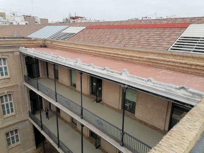 Archivo - Cornisas de Tabacalera