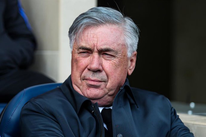 Carlo Ancelotti, head coach of Real Madrid CF looks on during the Santander League match between Villareal CF and Real Madrid at the Ceramica Stadium on February 22, 2022, in Valencia, Spain.