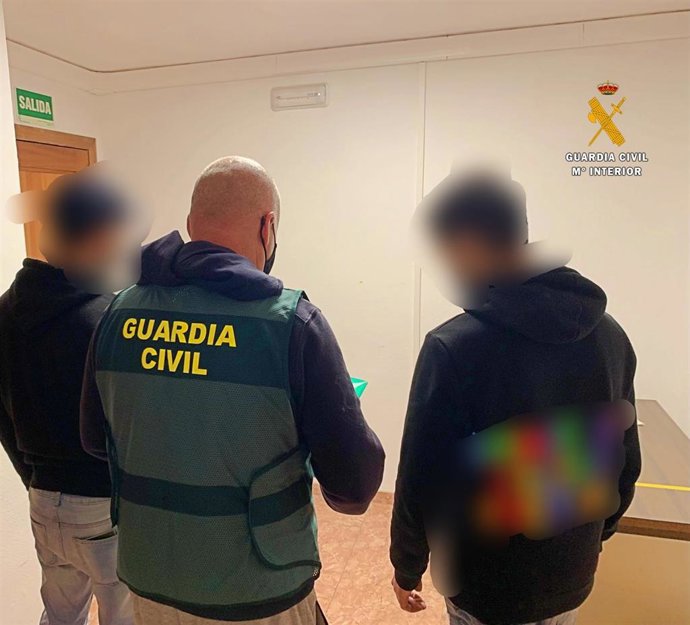 Detenido en Garrucha un estafador acusado de ofrecer falsos contratos de trabajo a migrantes
