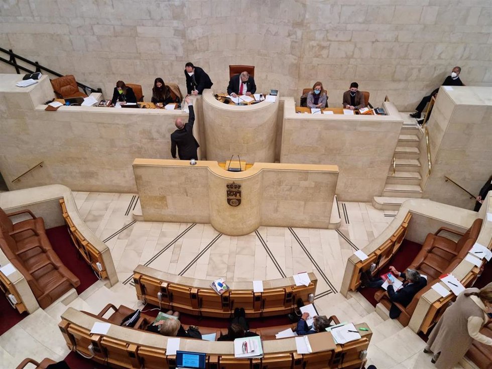 Archivo - Parlamento de Cantabria.- Archivo