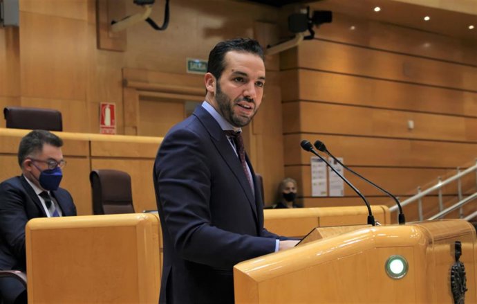 El senador socialista por Huesca, Gonzalo Palacín.