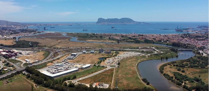 Archivo - Vista aérea del Recinto Fiscal Bahía de Algeciras.