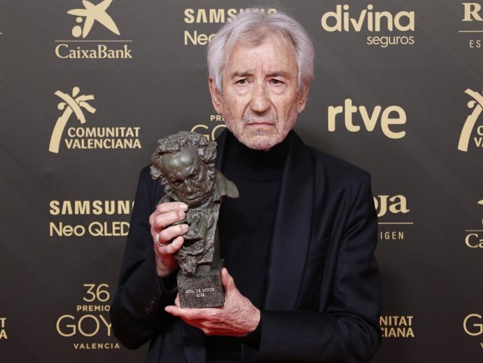 José Sacristán, con el reconocimiento a su impresionante trayectoria interpretativa, el Goya de Honor