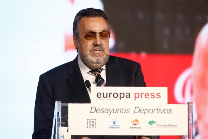 Archivo - El presidente del Comité Paralímpico Español (CPE), Miguel Carballeda, en los Desayunos Deportivos de Europa Press. 