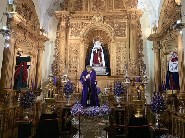 Archivo -  El Abuelo, una de las imágenes más veneradas de la Semana Santa de Jaén