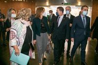 Teresa Ribera alerta al PP y a Mañueco de lo "peligroso" que es "echarse en brazos" de Vox