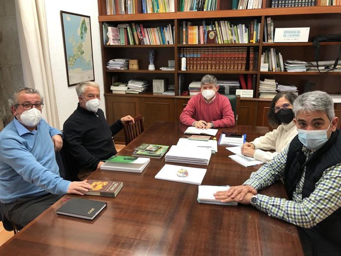 La Federación Galega de Micoloxía y la Xunta divulgarán las oportunidades de este recurso forestal