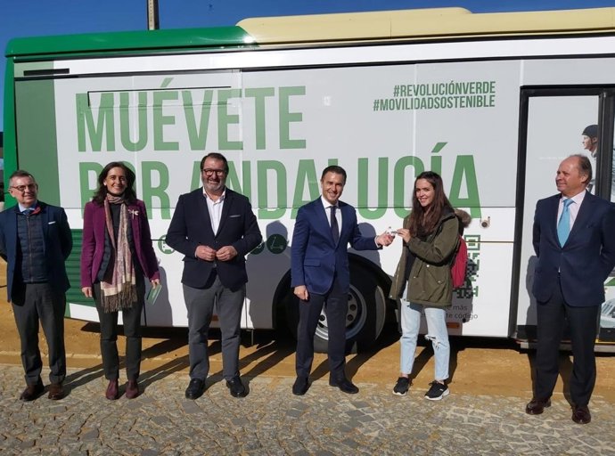 Balance de la Tarjeta Joven de Transporte en la provincia de Sevilla presentado en Carmona.