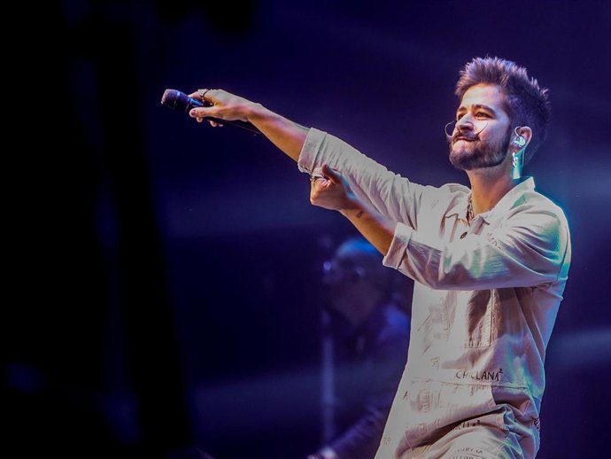 Archivo - Imagen de archivo del cantante Camilo durante unconcierto en el Wizink Center